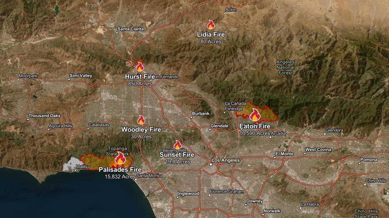 Al menos
<b> <a href="https://www.univision.com/local/los-angeles-kmex/cronologia-de-los-incendios-forestales-que-desatan-emergencia-en-los-angeles">seis incendios forestales</a> afectan el condado de Los Ángeles</b>, lo que ha provocado que cerca de 70,000 personas hayan sido evacuadas de sus hogares, y al menos dos perdieran la vida, además, han destruido cientos de estructuras y quemados miles de acres de terreno, te decimos dónde se encuentran los siniestros y donde se ubican los centros de evacuación.