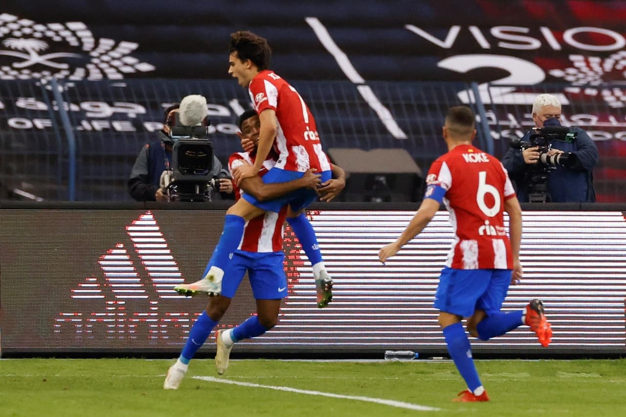 Athletic deja fuera al Atlético de Madrid en la semifinal de la Supercopa de España, con marcador de 2-1 y se enfrentará al Real Madrid por el título. Yeray Alvarez (77') y Nico Williams (81') le dieron el triunfo a los leones. Unaí Simón le dio el único gol a los colchoneros y fue en contra.