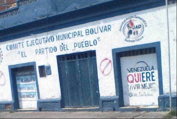 Entre las casas marcadas está la sede del partido de Acción Democrática en San Antonio de Táchira.