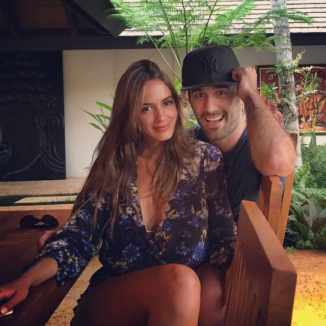 Según las autoridades, Miguel reclutaba modelos así como concursantes de belleza para que sirvieran como prostitutas a diferentes miembros senior de Los Cuinis, una célula de dicho cártel dedicada al lavado de dinero.