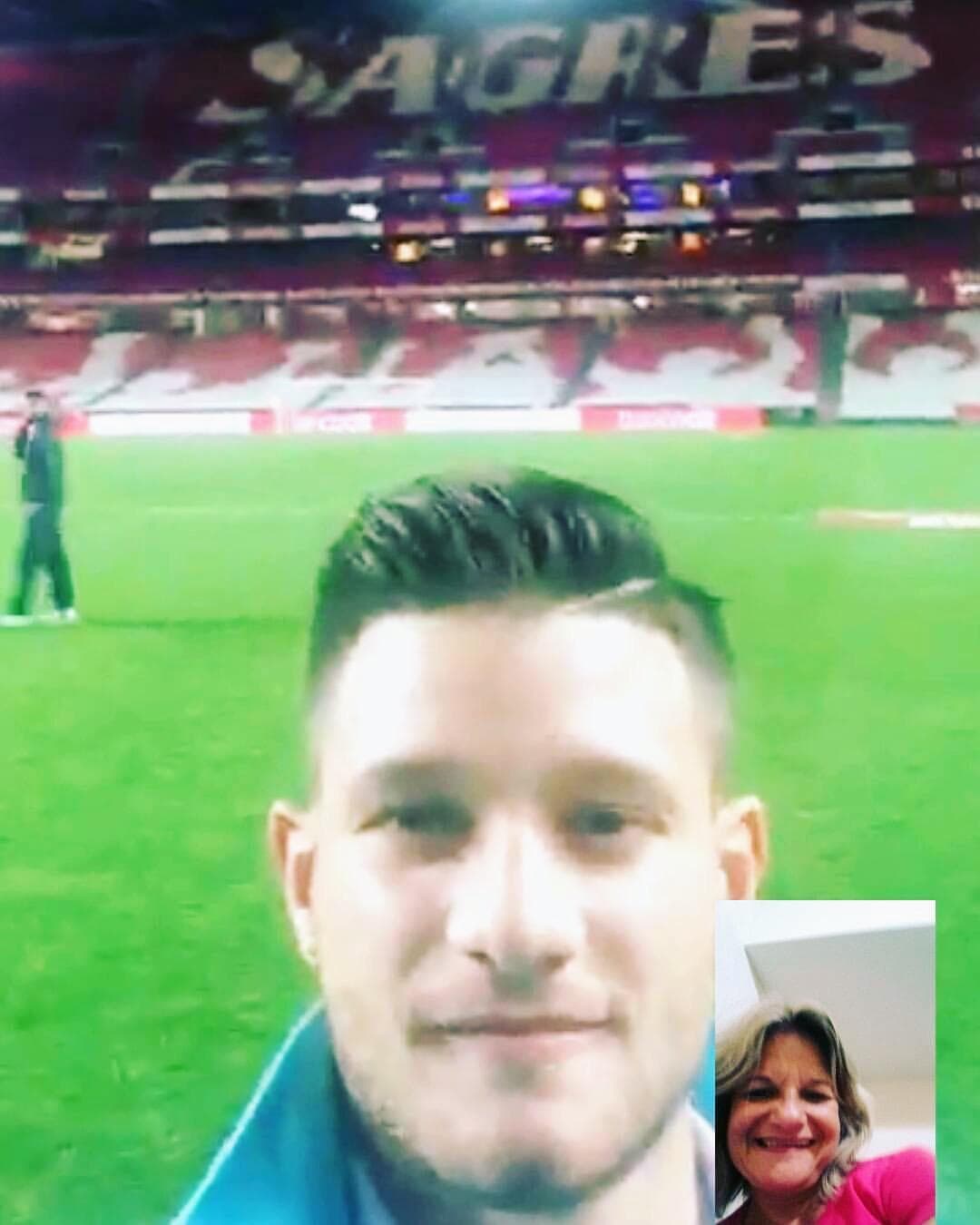 Durante una videollamada.