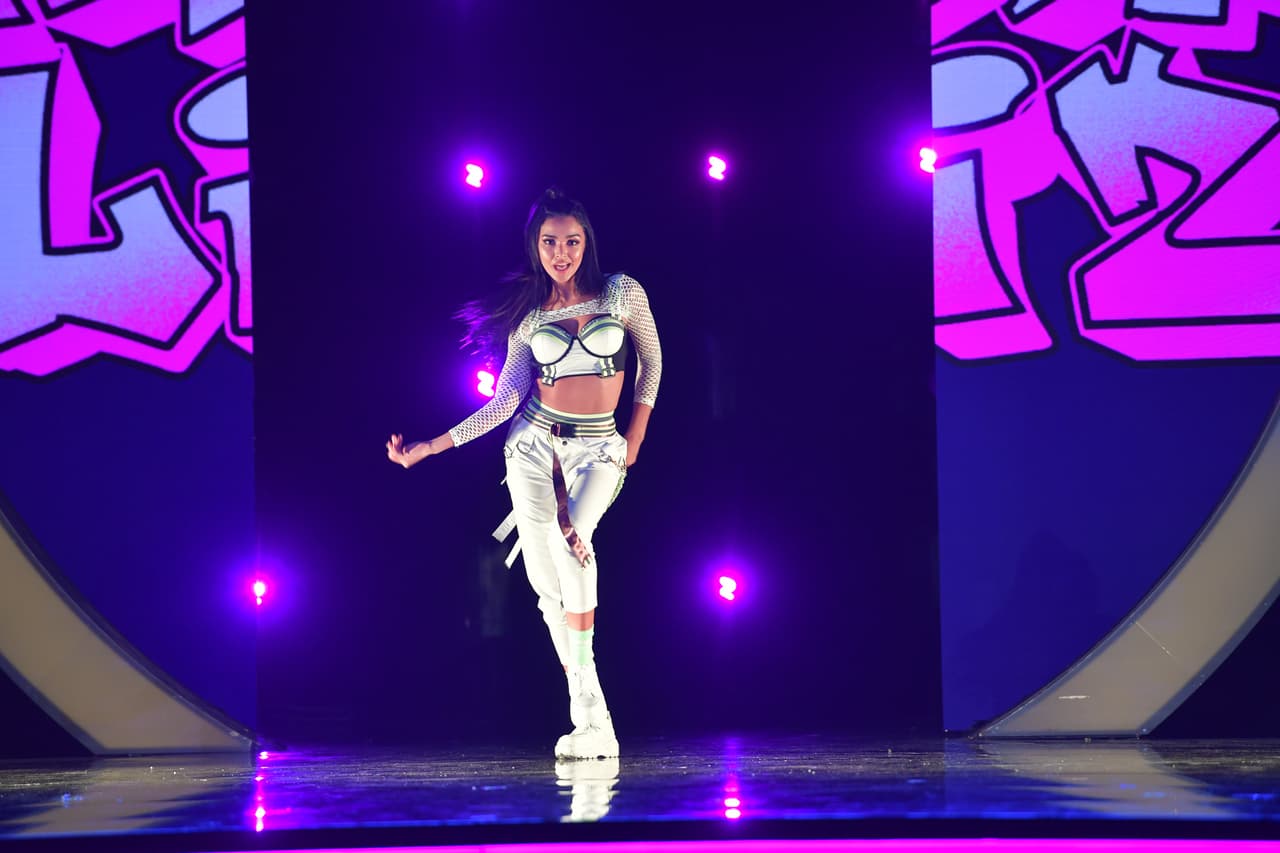 En su segunda puesta en escena, Kiara Liz presentó un hip hop muy urbano al ritmo de 'Hey Mama', canción original de The Black Eyed Peas. Con este número de danza, la exreina boricua buscó impresionar a los jueces para evitar ser puesta en la línea de riesgo de la nominación.