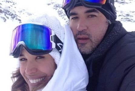 Las escapaditas románticas siguen presentes después de 22 años juntos. Todos los viernes tienen una cita "de novios" y cada año realizan un viaje en pareja para refrescar la relación.