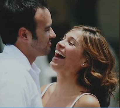 Justo cuando habían terminado su relación, Emerson decidió ir en su búsqueda. Pero esta vez para no separarse jamás.