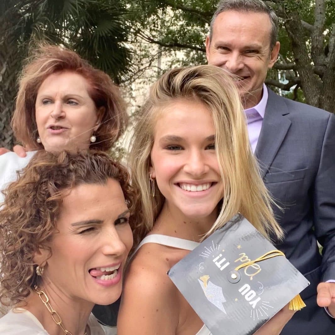 "No te rindas, sigue esforzándote, que lo mejor está por venir", fue otra de las frases motivacionales de Alan a la joven.