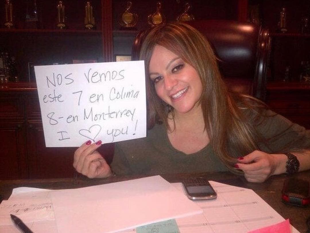 Adicional a la película,
<b>Emilio Estefan</b> está trabajando en un documental sobre el último concierto de Jenni Rivera con imágenes inéditas.