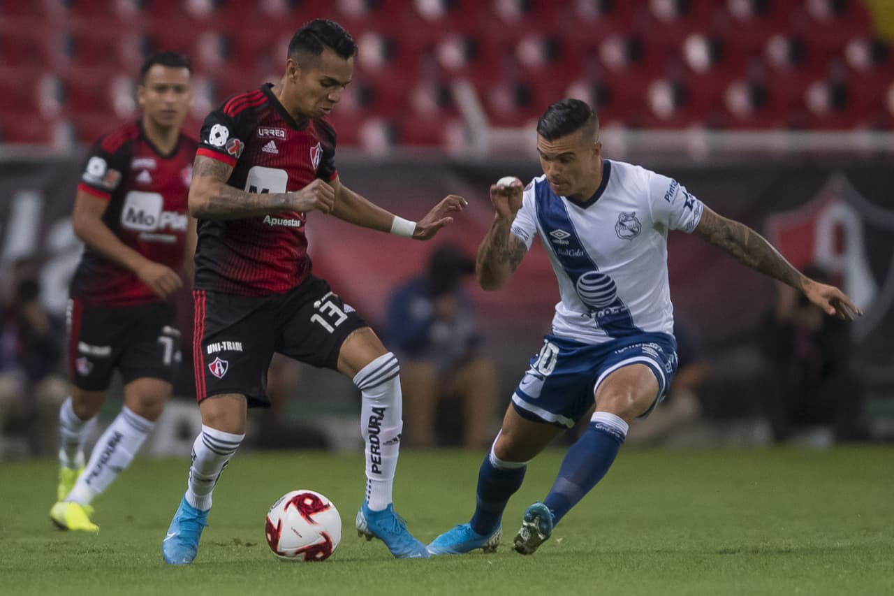 Con solitario gol de Crsitian Menendez , Puebla consigue los tres puntos en su debut en el Clausura 2020.
