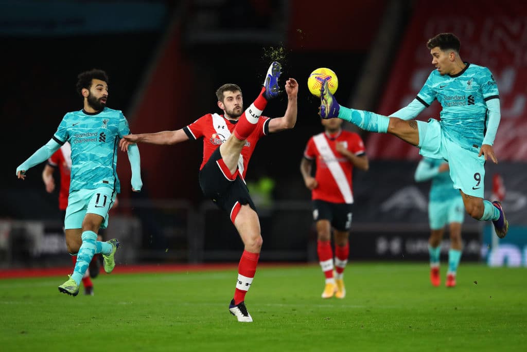 Southampton da la sorpresa en la Premier League y derrota al líder de la tabla. El Liverpool simplemente no puede anotar y cae con gol de Danny Ings justo al inicio del encuentro, durante la Jornada 17.
