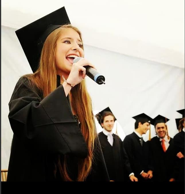 Tiene una carrera muy prometedora por delante.