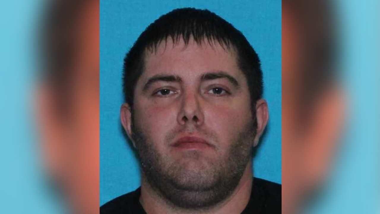 Benny Alen Mize es sospechoso de solicitar favores sexuales a un menor.