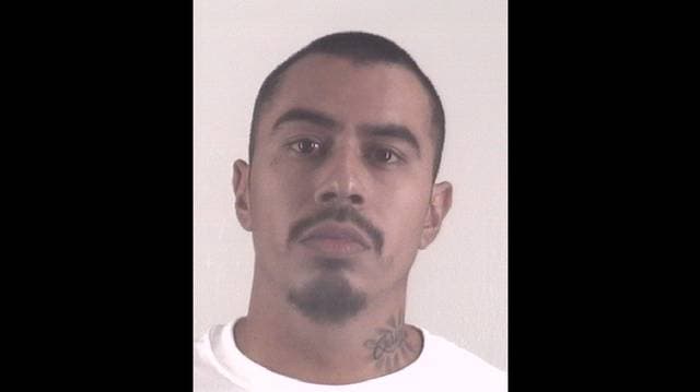 Héctor 'El Cholo' Acosta disparó dos veces a la cabeza de su compañero de cuarto mientras dormía.