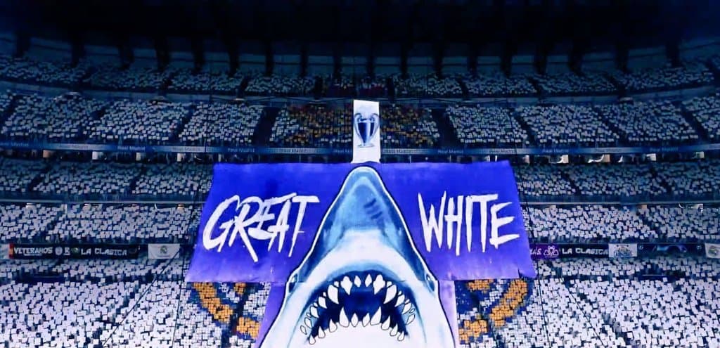 El grande de Europa, Real Madrid, con un tifo que hace referencia a su voracidad ganadora en Europa.