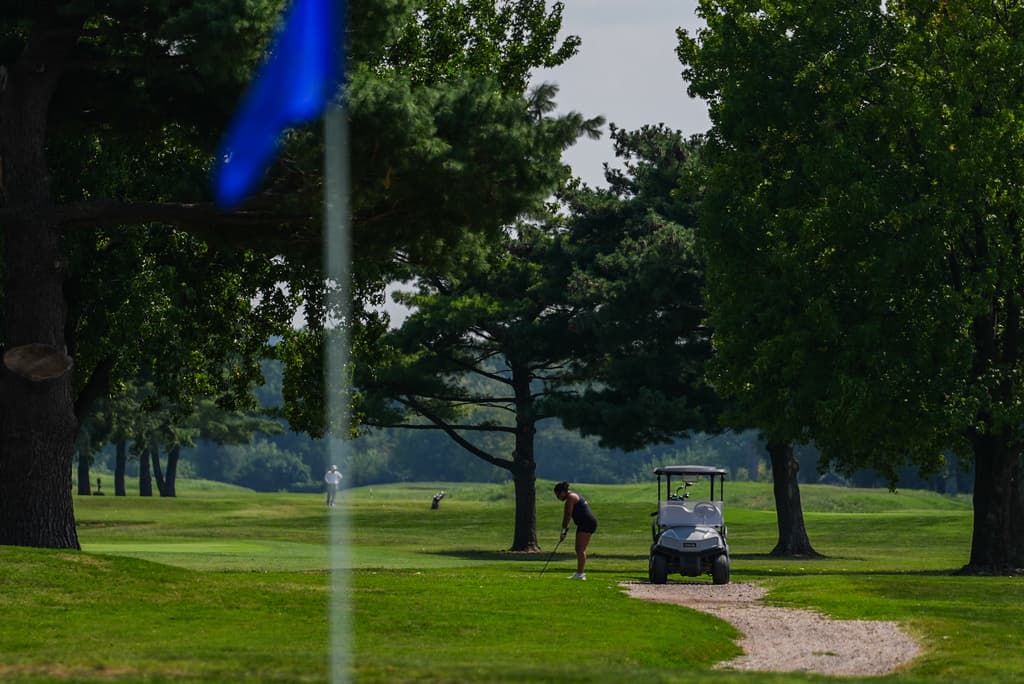 Un campo de golf para "el pueblo" se enfrenta a una renovación presidencial