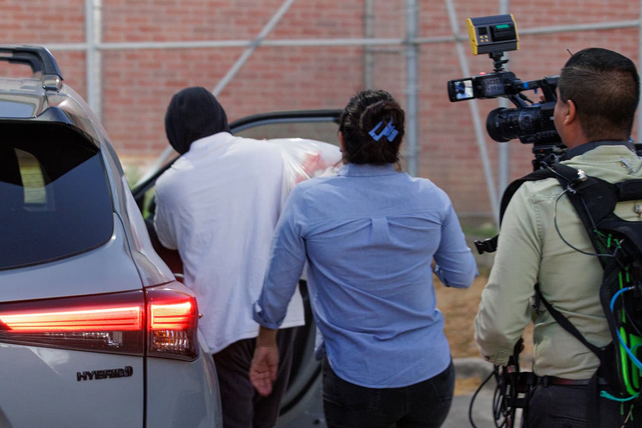 Christian Castro, el agente del ICE acusado de un tiroteo no mortal, fue arrestado por las autoridades de Minnesota