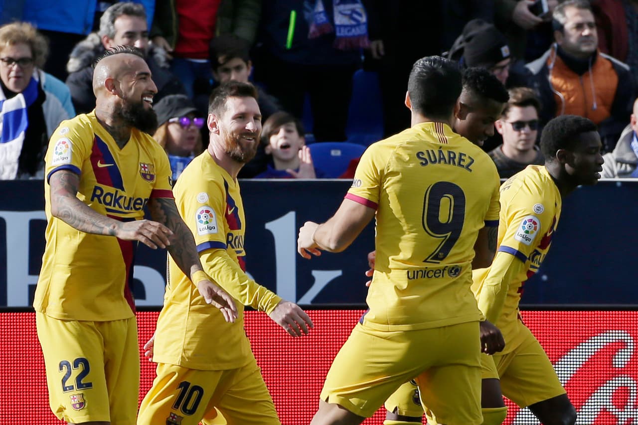 Grupo F: Barcelona avanzó invicto en primer lugar y Borussia Dortmund calificó en segundo.