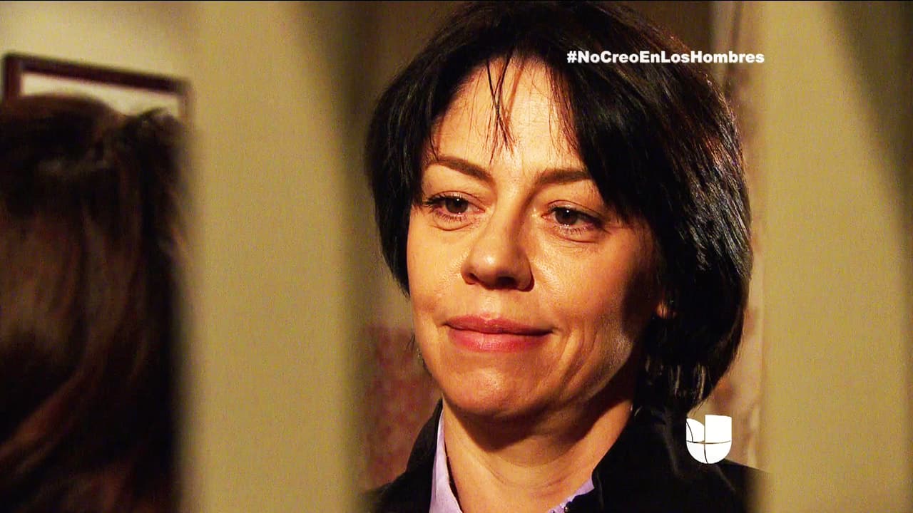 La directora del penal te quiere fuera de la cárcel, pero Claudio ya movió sus influencias para mantenerte encerrada.