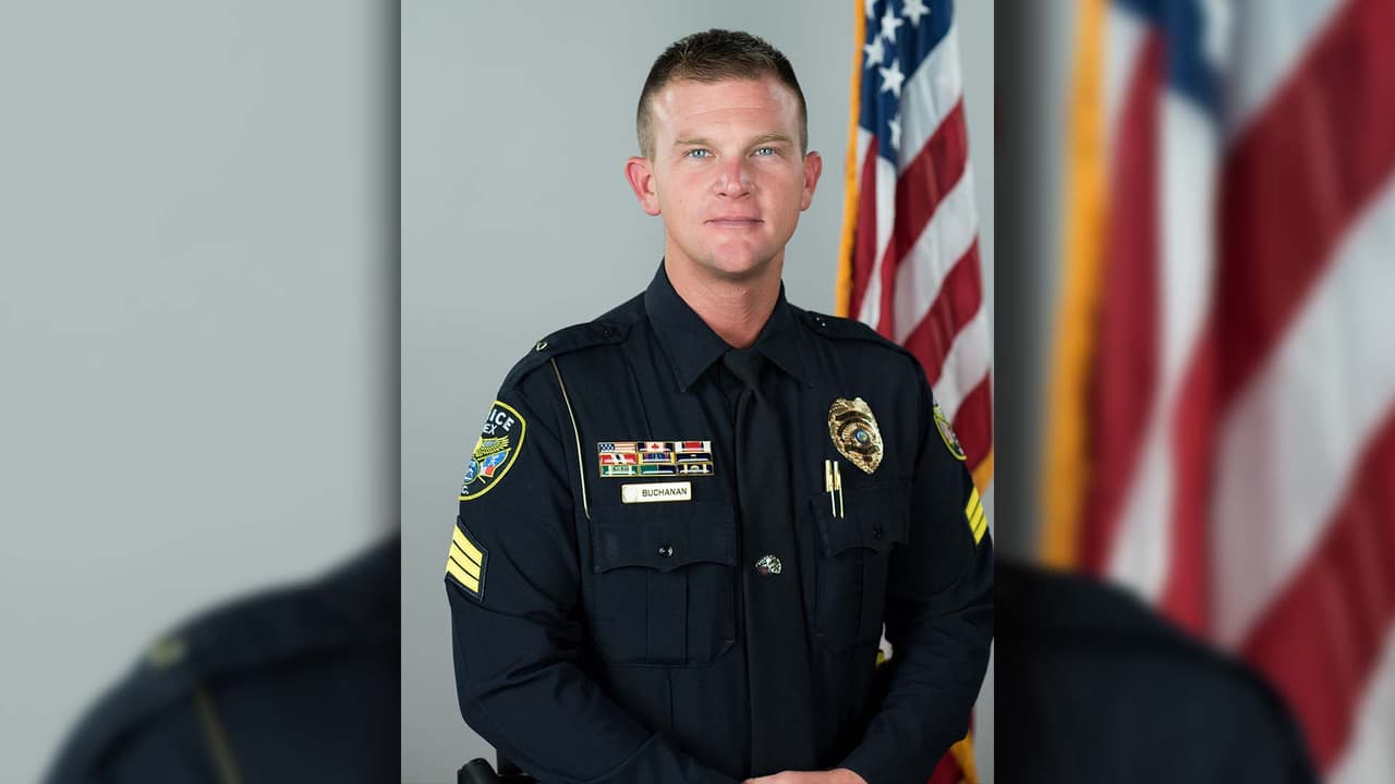 Arrestan a capitán de la Policía de Apex acusado por incidente de violencia doméstica