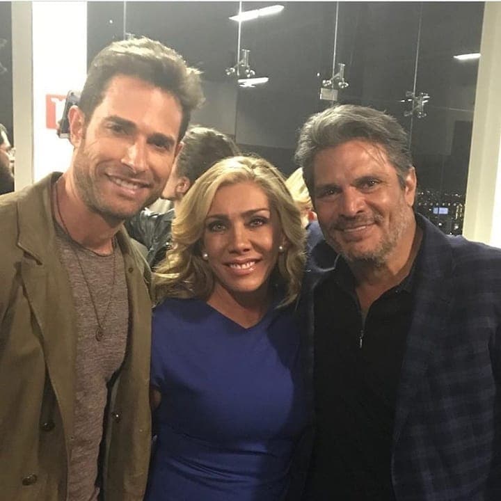 En este nuevo proyecto, Sebastián Rulli trabajará con Irina Baeva, Renata Notini, Sofía Castro, Sebastián Rulli y Cynthia Klitbo, con quien se reencontrará tras coincidir en ‘Teresa’, melodrama que llegó a la pantalla en 2010.