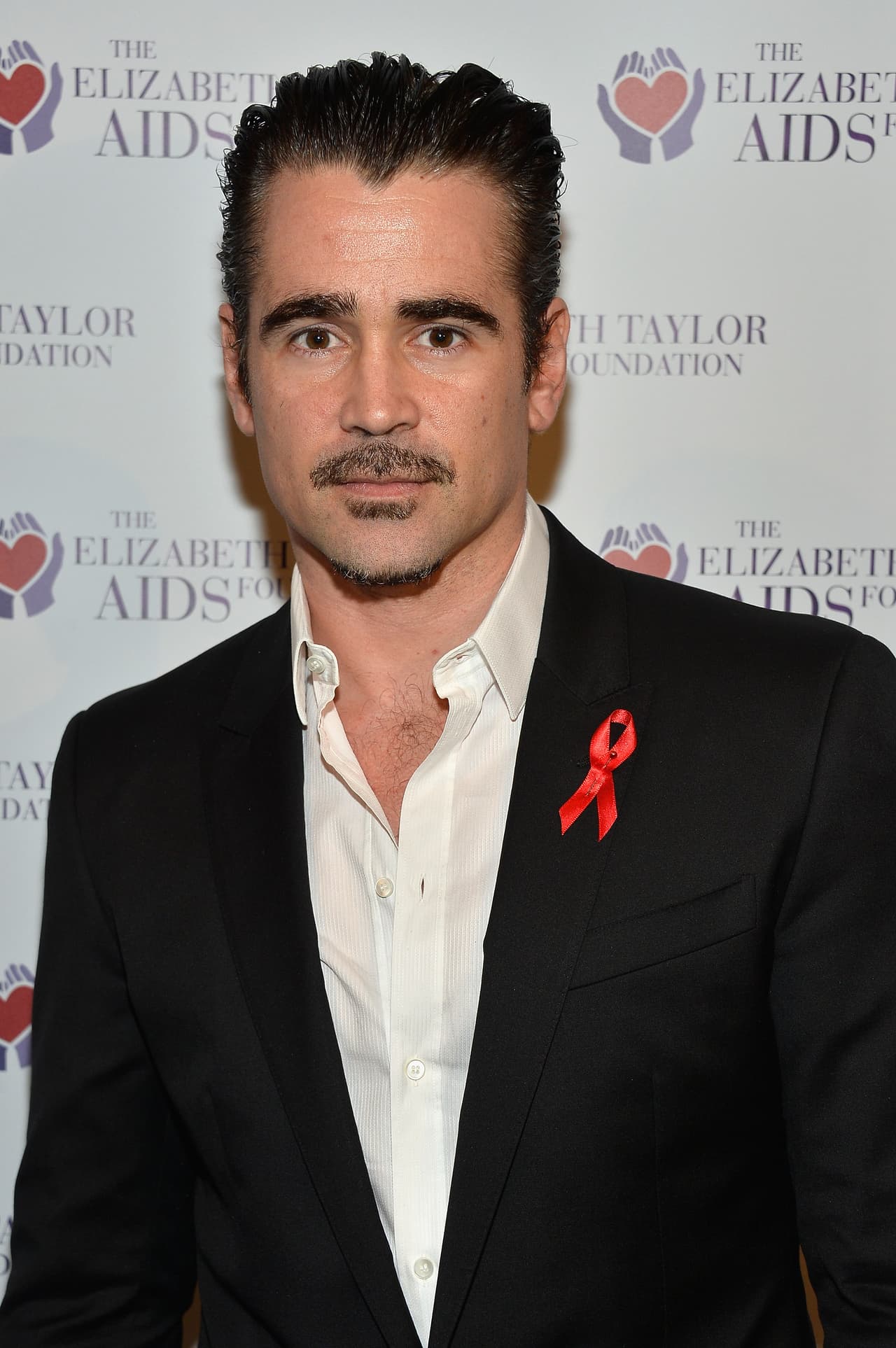 Colin Farrell Muchas mujeres mueren por el actor que ha tenido varios romances y aunque no sienta cabeza por completo es un papá muy cariñoso con sus hijos Henry y James. Sobre todo con James quien padece un desorden neurológico conocido como el síndrome de Angelman.