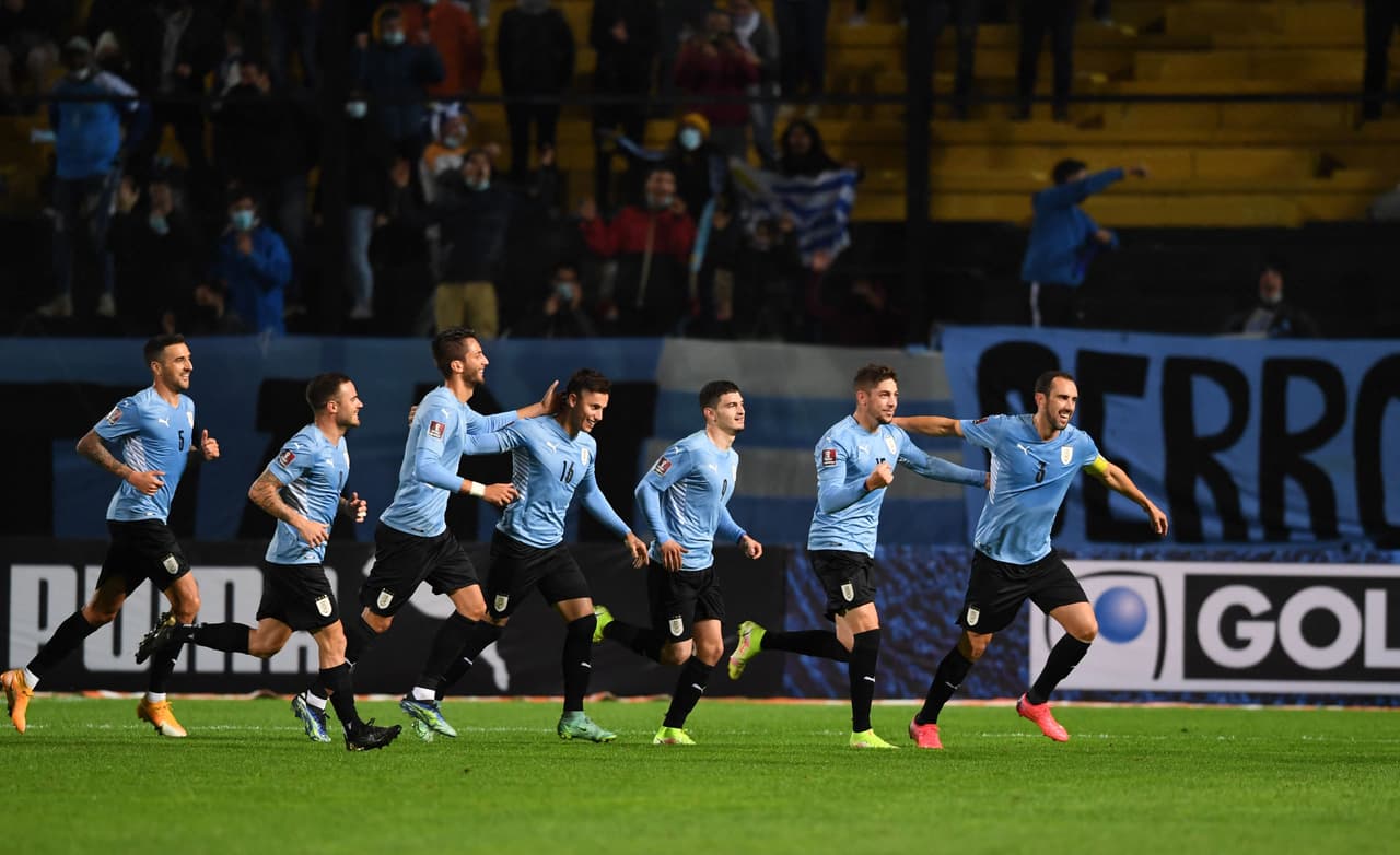 De Arrascaeta marcó un doblete que ayudó para que Uruguay se impusiera a Bolivia que apretó al final pero no le alcanzó.