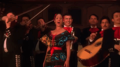 "Mi participación no fue grande, ya que sólo aparecí cantando en un restaurante, vestida con un traje tradicional de mariachi y con mi pelo recogido atrás. Andaba muy nerviosa, porque estaba en medio de estrellas como Marlon Brando, Johnny Depp y Faye Dunaway", dijo Quintanilla a TVyNovelas.