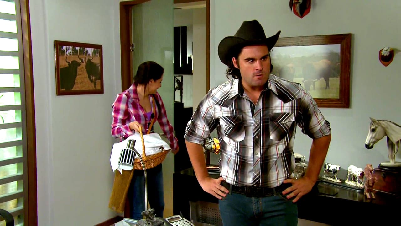 Y justo después de que Rocío se fuera, Hilda Mercedes entró a su oficina. ¡Qué inoportuna!