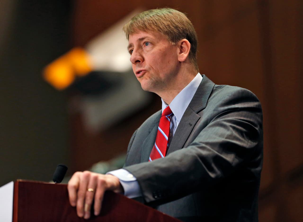 Richard Cordray renunció a la dirección de la oficina del consumidor.