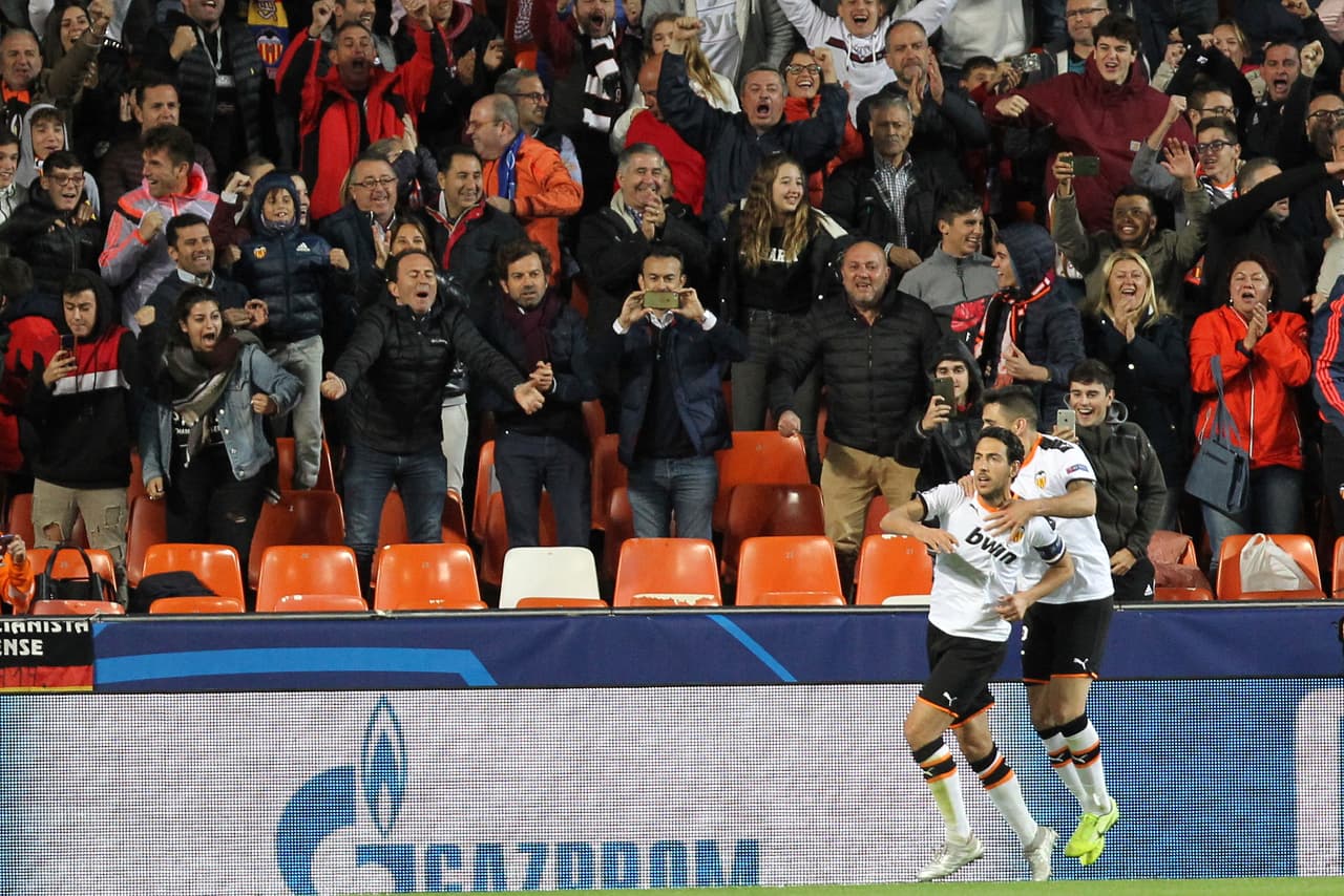 Borussia Dortmund 3-2Inter; Olympique de Lyon 3-1 Benfica; Valencia 4-1 Lille.