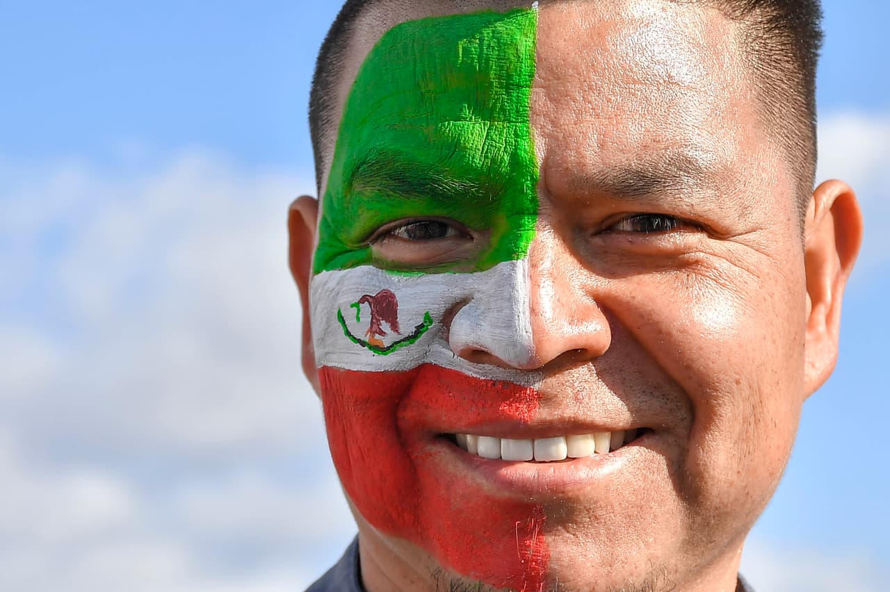 La fiesta y color de los fanáticos mexicanos prendió el ánimo para el partido del 'Tri' en el Levi's Stadium contra Islandia como preparación para el Mundial de Rusia 2018.