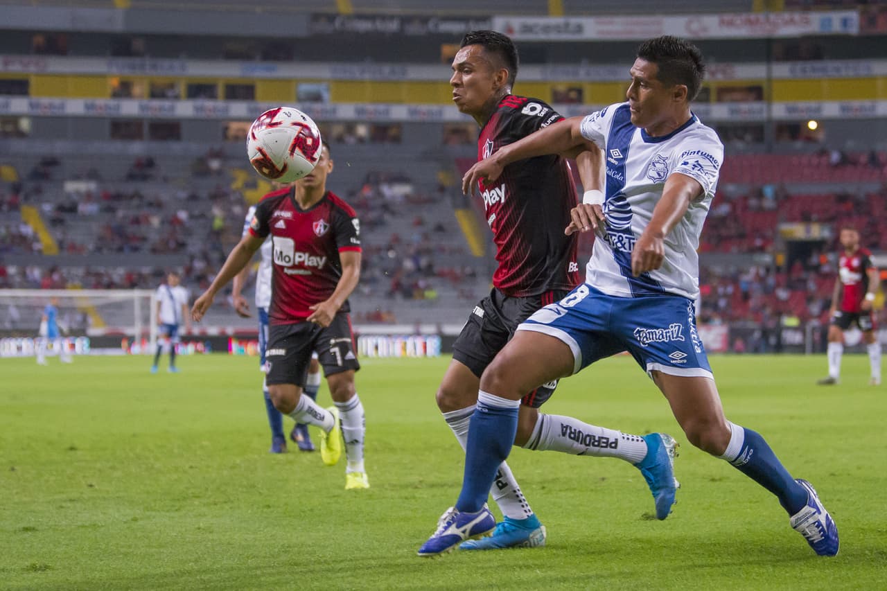 Con solitario gol de Crsitian Menendez , Puebla consigue los tres puntos en su debut en el Clausura 2020.