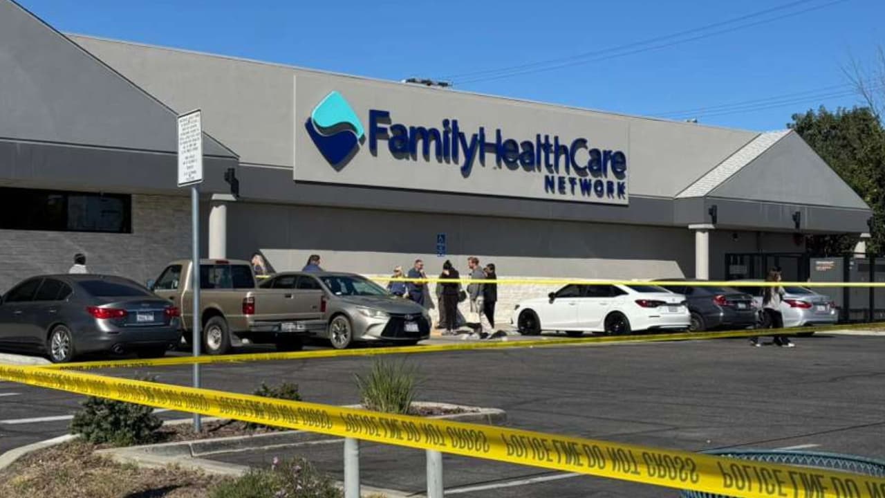 Empleada de una clínica de salud recibe varios disparos de un paciente en el Valle Central