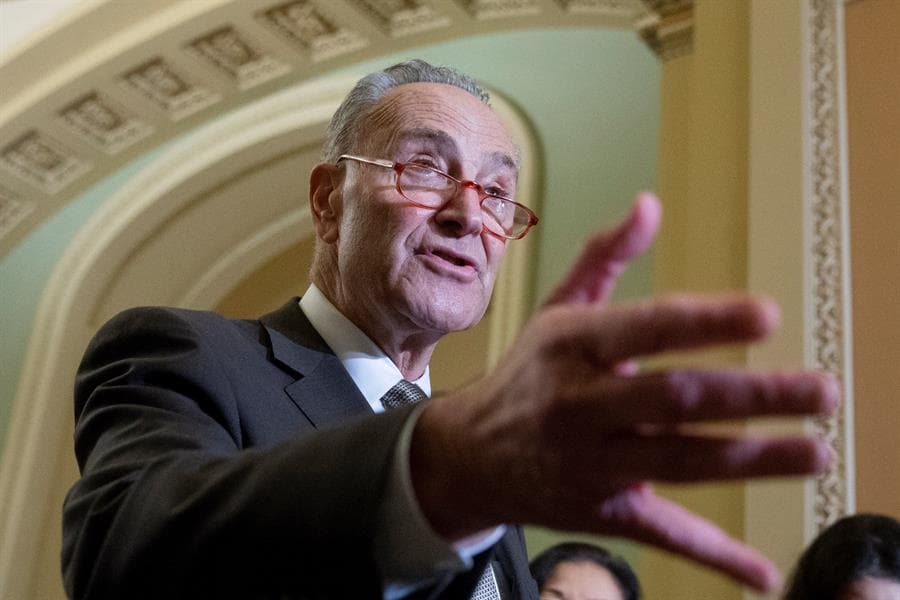 Schumer propuso un procedimiento para que, cuando llegue al Senado, el juicio político sea justo y se haga en un tiempo razonable.