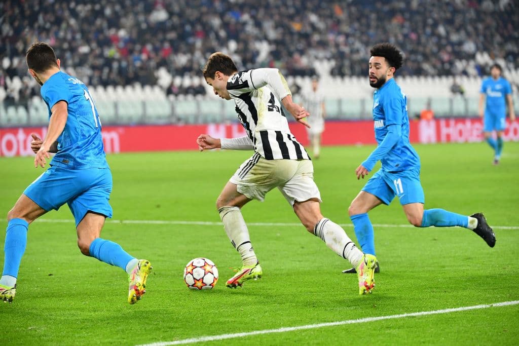 Juventus vence 4-2 al Zenti en uan feria de goles, Villarreal conigue la victoria fácilmente 2-0 sobre el Young Boys y el Lille remonta 2-1 al Sevilla.