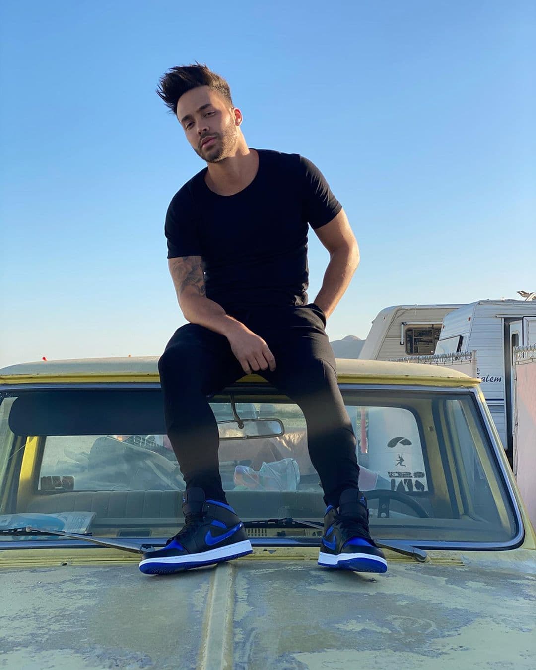 Justificó su acto de amor: "Como viajo mucho, trato de aprovechar y traer a mi novia, digo 'novia' porque 'esposa' es muy profundo".