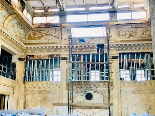 La obra tiene un costo de 27 millones de dólares, y se trata de un proyecto de vivienda que albergará residentes de ingresos mixtos, donde podrán optar por departamentos de 500 a 1200 pies cuadrados.