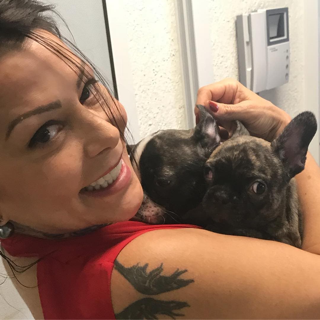 El testimonio del trabajador fue reforzado por un familiar de Alejandra Guzmán, quien brindó más detalles sobre lo sucedido aquella tarde en el domicilio ubicado en la Ciudad de México.