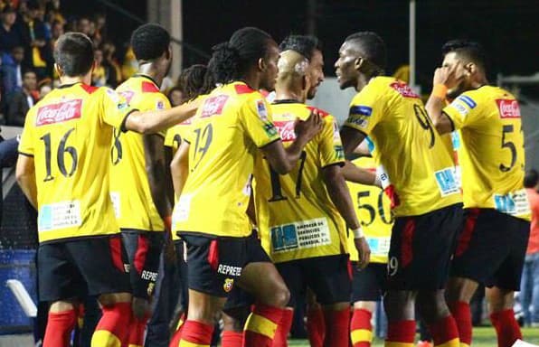 Saprissa, Herediano y Pérez Zeledón comparten el liderato del fútbol tico