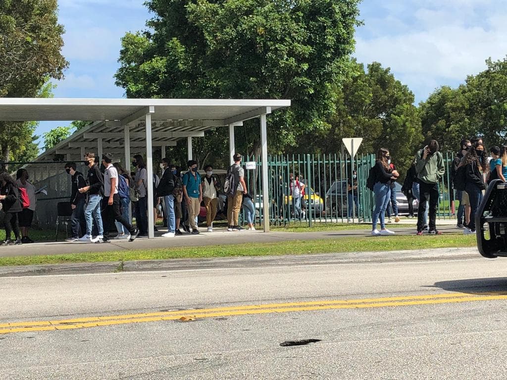 Los estudiantes infectados son 36 en total en todo el condado, desde que los niños empezaron a asistir a las escuelas.