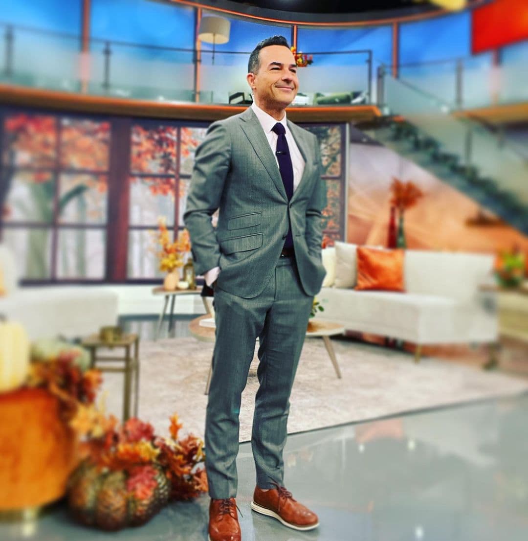 Carlos siempre fue considerado como el "eterno soltero", pero eso cambió cuando conoció a Vanessa Lyon.