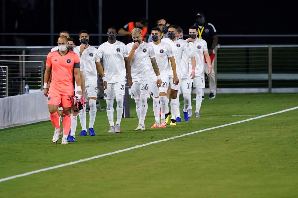 Julián Carranza (12’) abrió el marcador, Dike (18’) empató y Carranza (23’) marcó su doblete doblete para recuperar la ventaja. Pizarro (48’) marcó el tercero y Nani (80’) acercaba a los de Orlando.