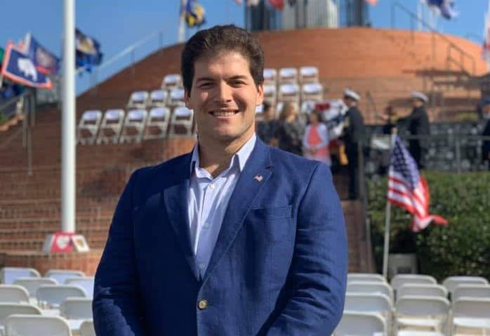 El hispano que compitió en el 'Supermartes' en dos estados y terminó ganando sin gastar un dólar