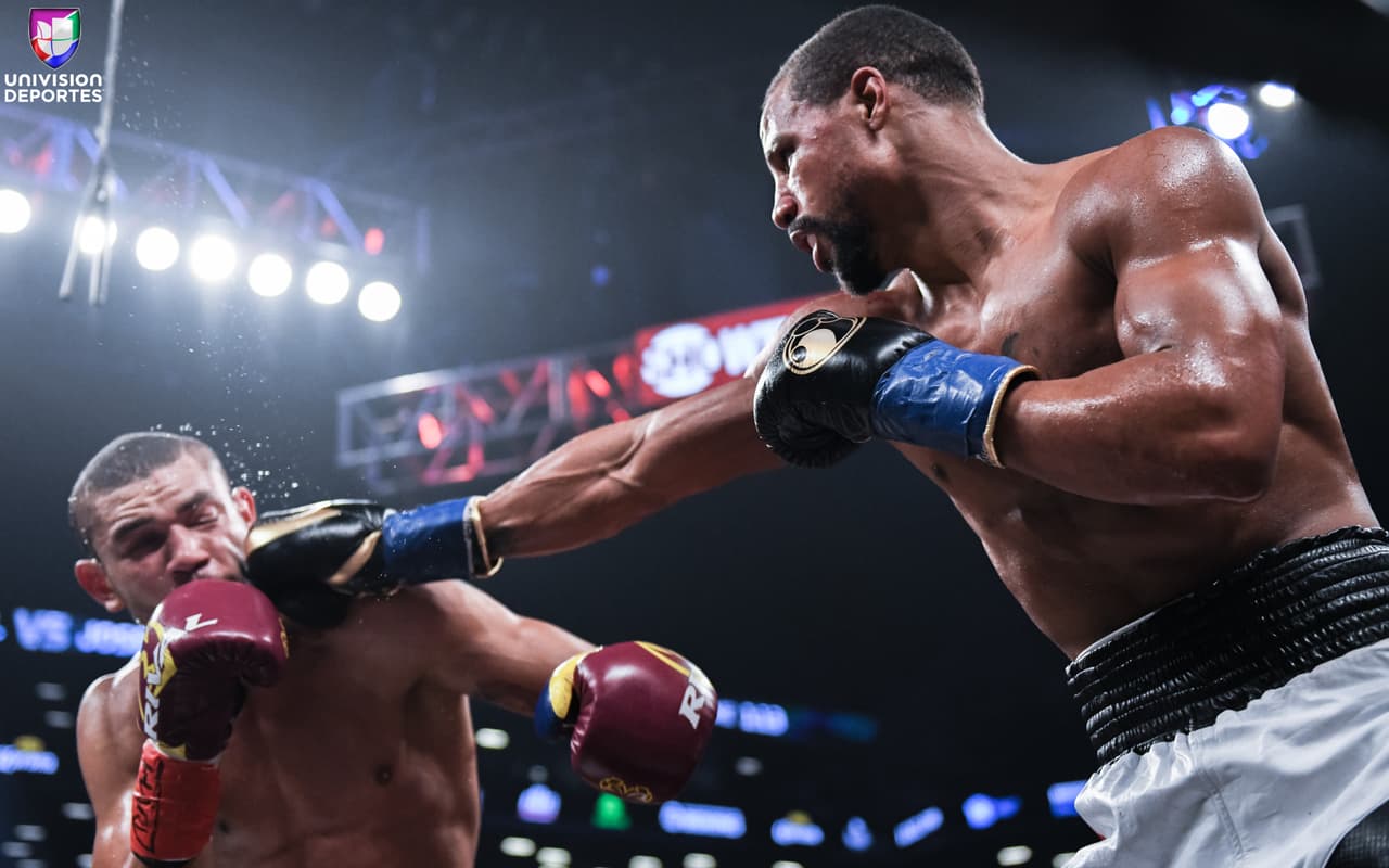 El venezolano José Uzcátegui (27-2, 23 KOs) se llevó la revancha ante Andre Dirrell (26-3, 16 KOs) con un trabajado nocaut en el octavo episodio. 'Bolivita' obtuvo el título interino supermediano de la FIB.
