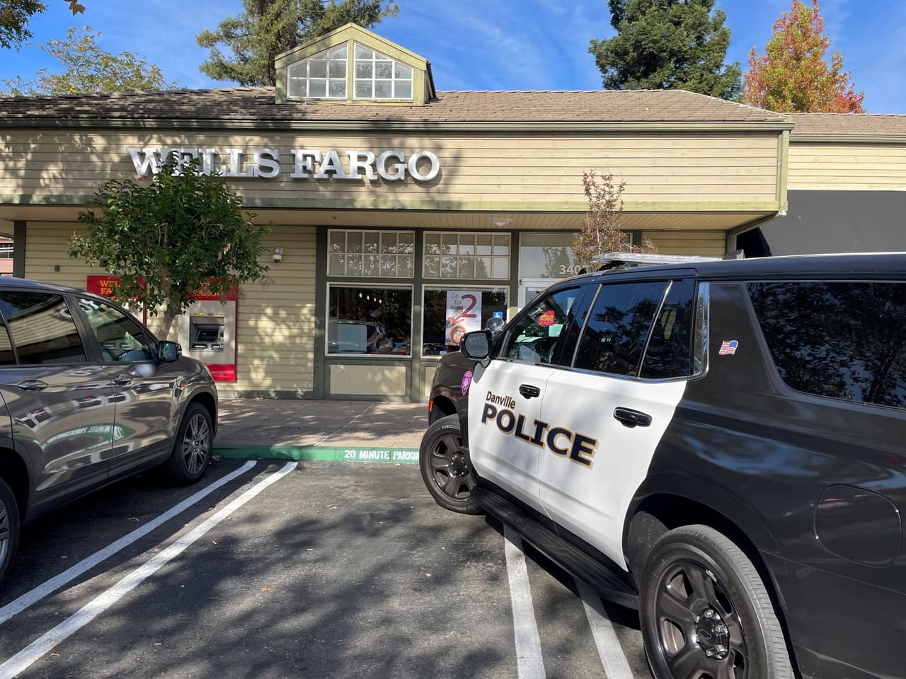 Con una nota, sujeto asalta banco en Danville y las autoridades intensifican su búsqueda