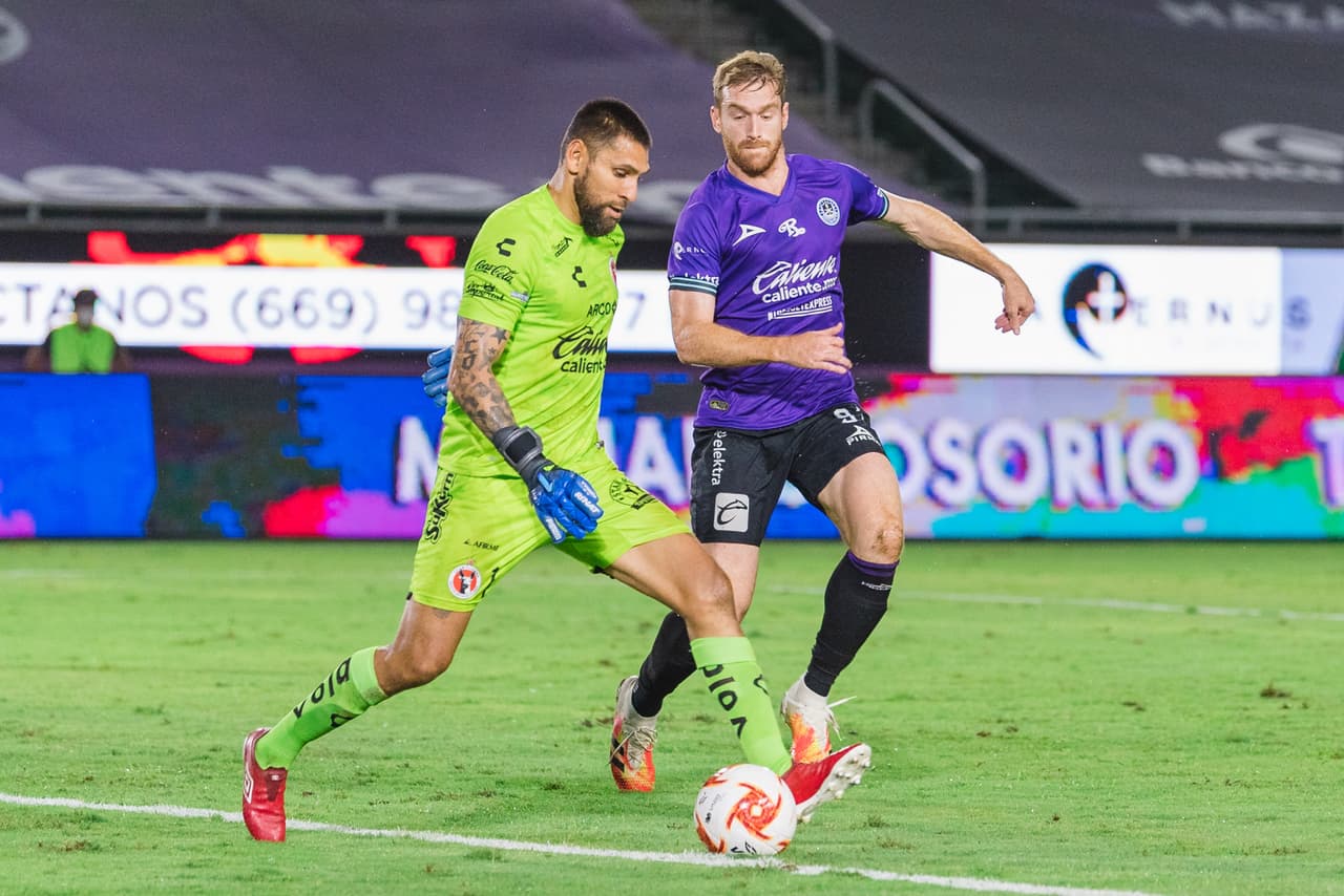 Con un solitario gol de César Huerta al minuto 8, Mazatlán consigue la segunda victoria de su historia frente a los Xolos.