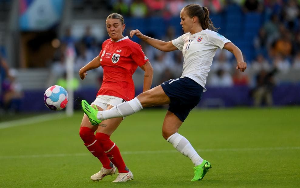 Austria se llevó un apretado triunfo ante la Selección de Noruega que estuvo cerca de empatar pero les falló la puntería.