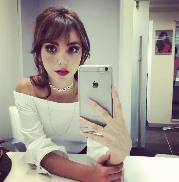 Natalia Téllez es una de las varias famosas que han conseguido que sus pecas sean un rasgo distintivo de su imagen.