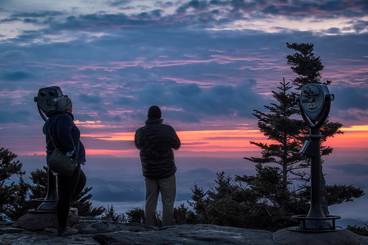 Si lo visitas durante la "temporada más tranquila" tendrás más oportunidades para experiencias mágicas y solitarias de una milla de altura y te escaparás de las multitudes que normalmente encuentras en los meses más cálidos.