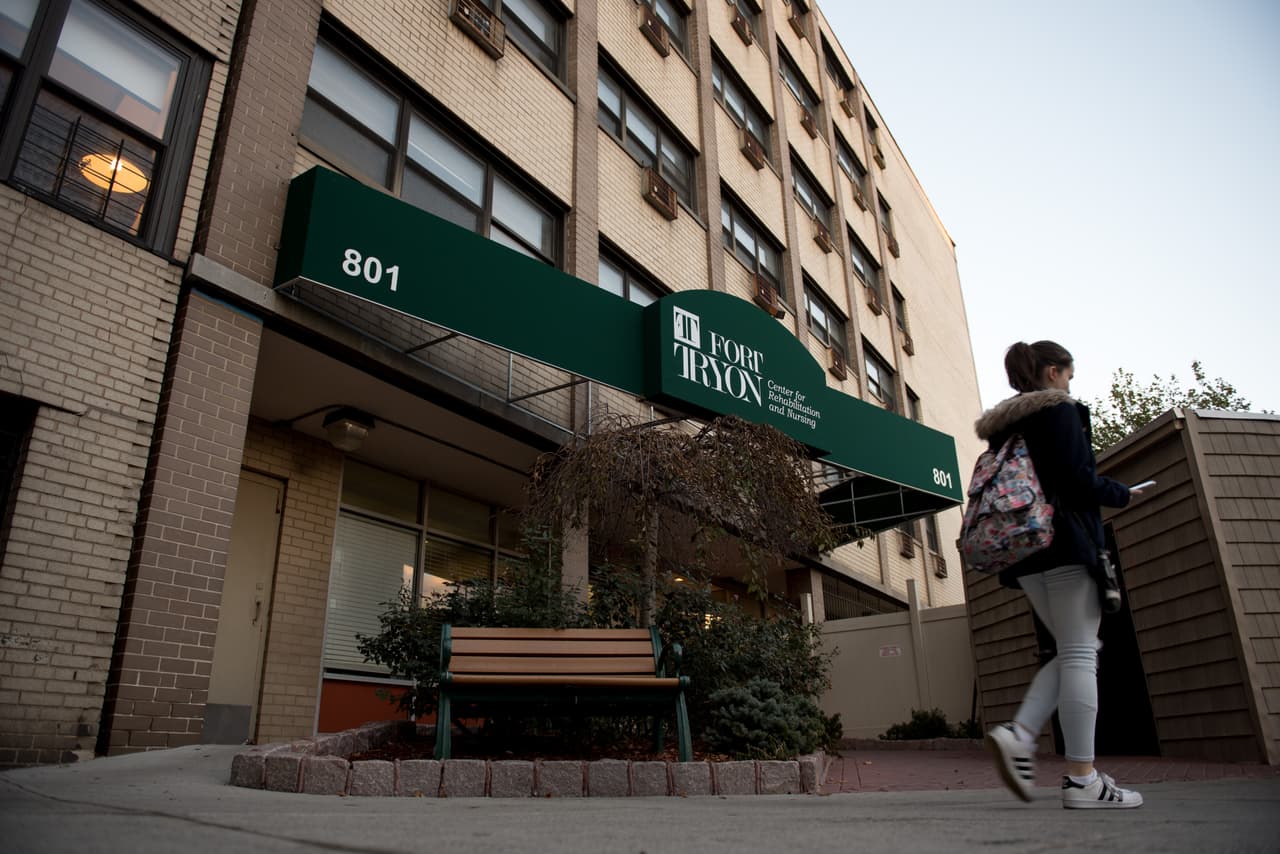 Fort Tryon Center for Rehab & Nursing in New York City, NY, on Novemeber 14, 2017. Photo ©Skyler Reid for Univision Digital