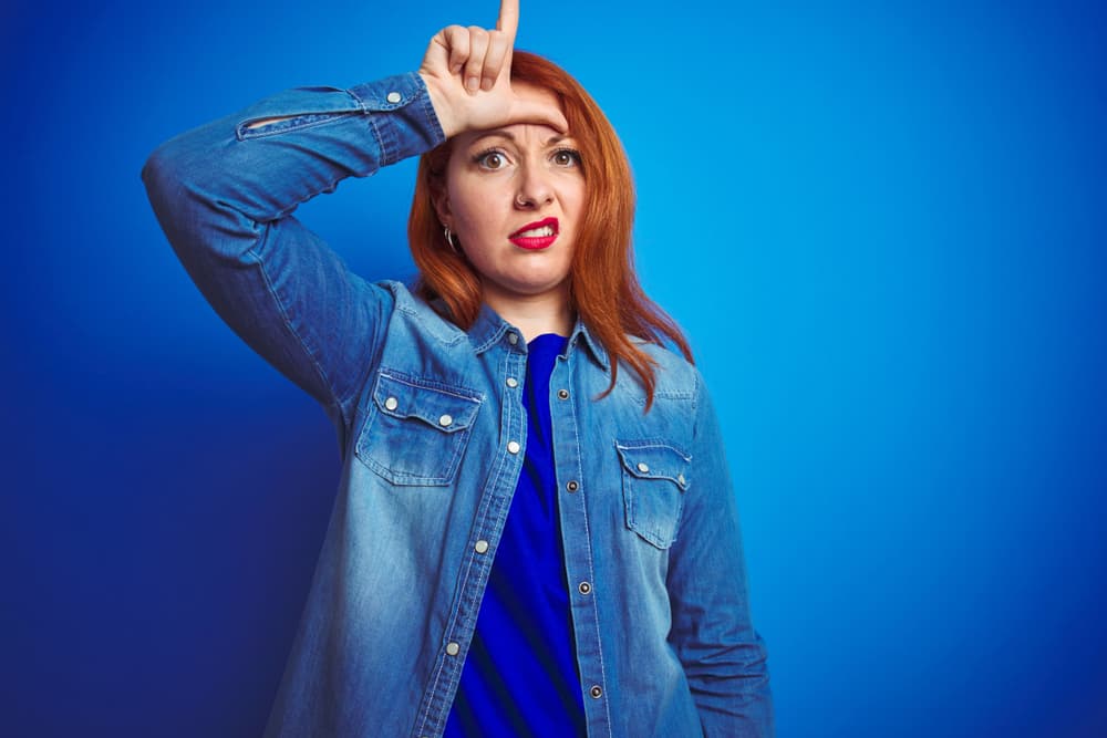 <b>SIGNOS DE TIERRA (TAURO, VIRGO Y CAPRICORNIO)</b>
<br>Mantente callado y firme, no importa que te insulten, que te digan horrores.