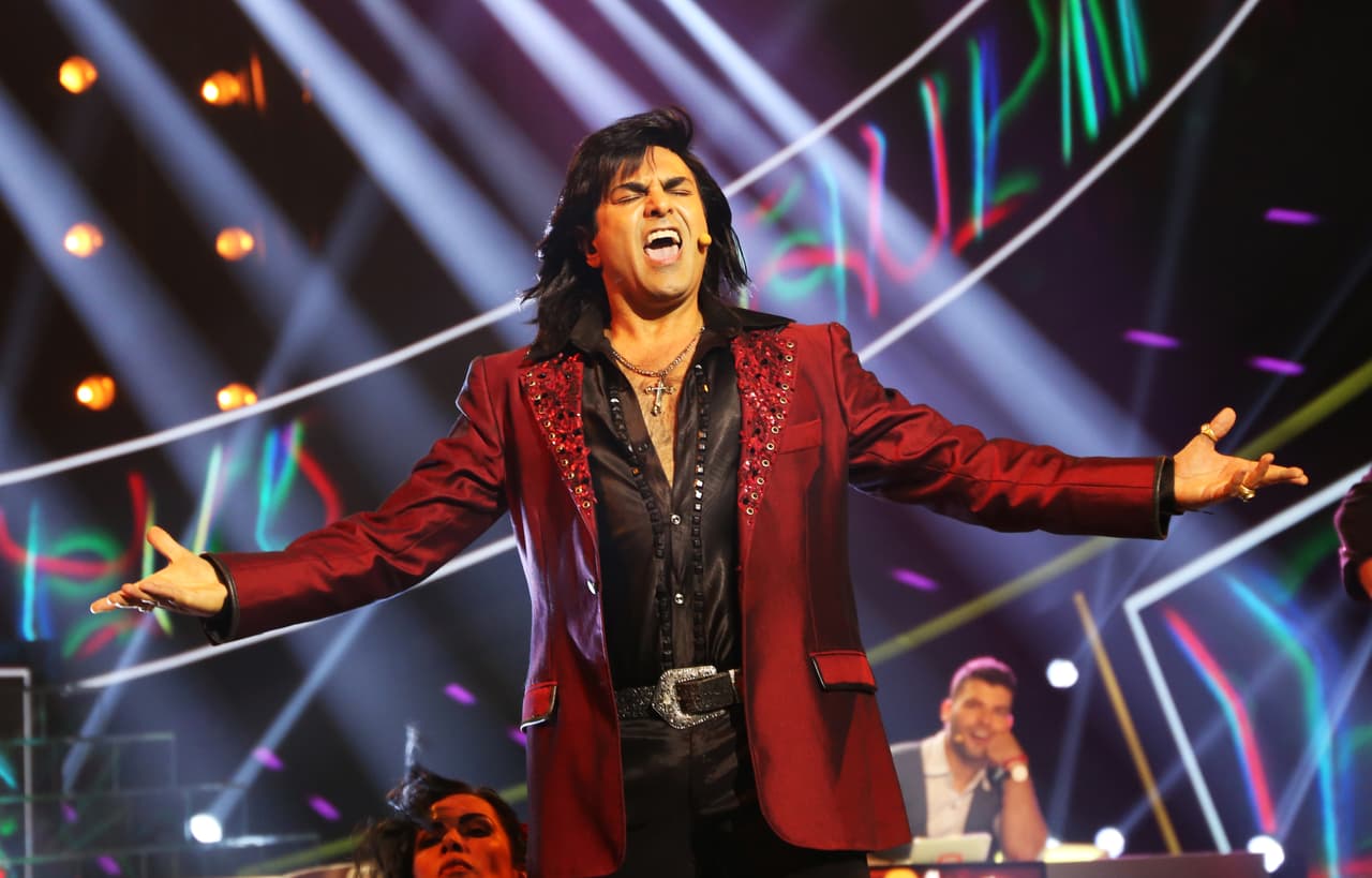 Uno de los mejores momentos de la noche fue el musical de Albertano. Cantó y bailó siete versiones del mega hit de Luis Fonsi, 'Despacito'.